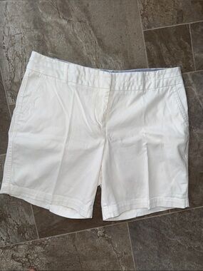 Counterparts White Women's Cotton Chino Shorts 8P with pockets